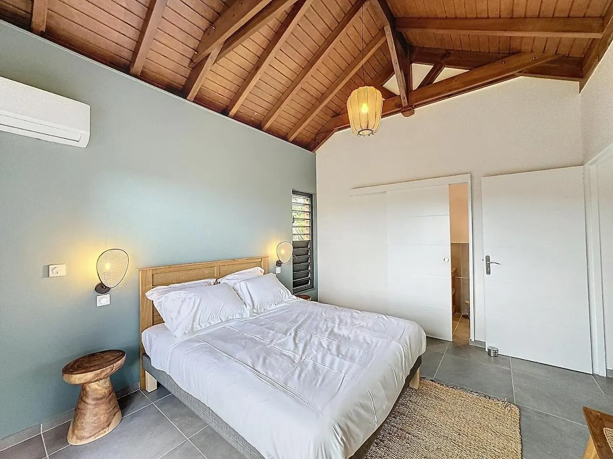 La Petite Villa Proche De La Plage Sainte-Anne